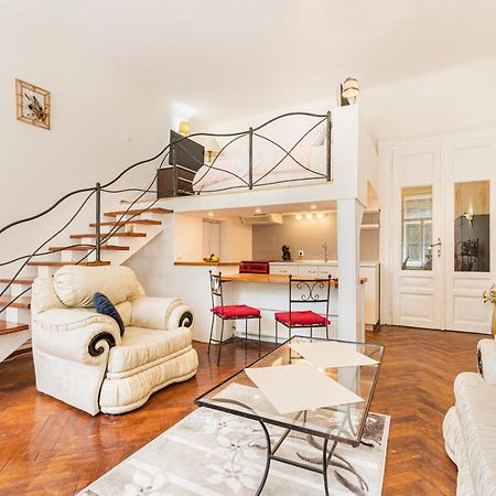Hera Apartment - Old Town ブラショフ エクステリア 写真