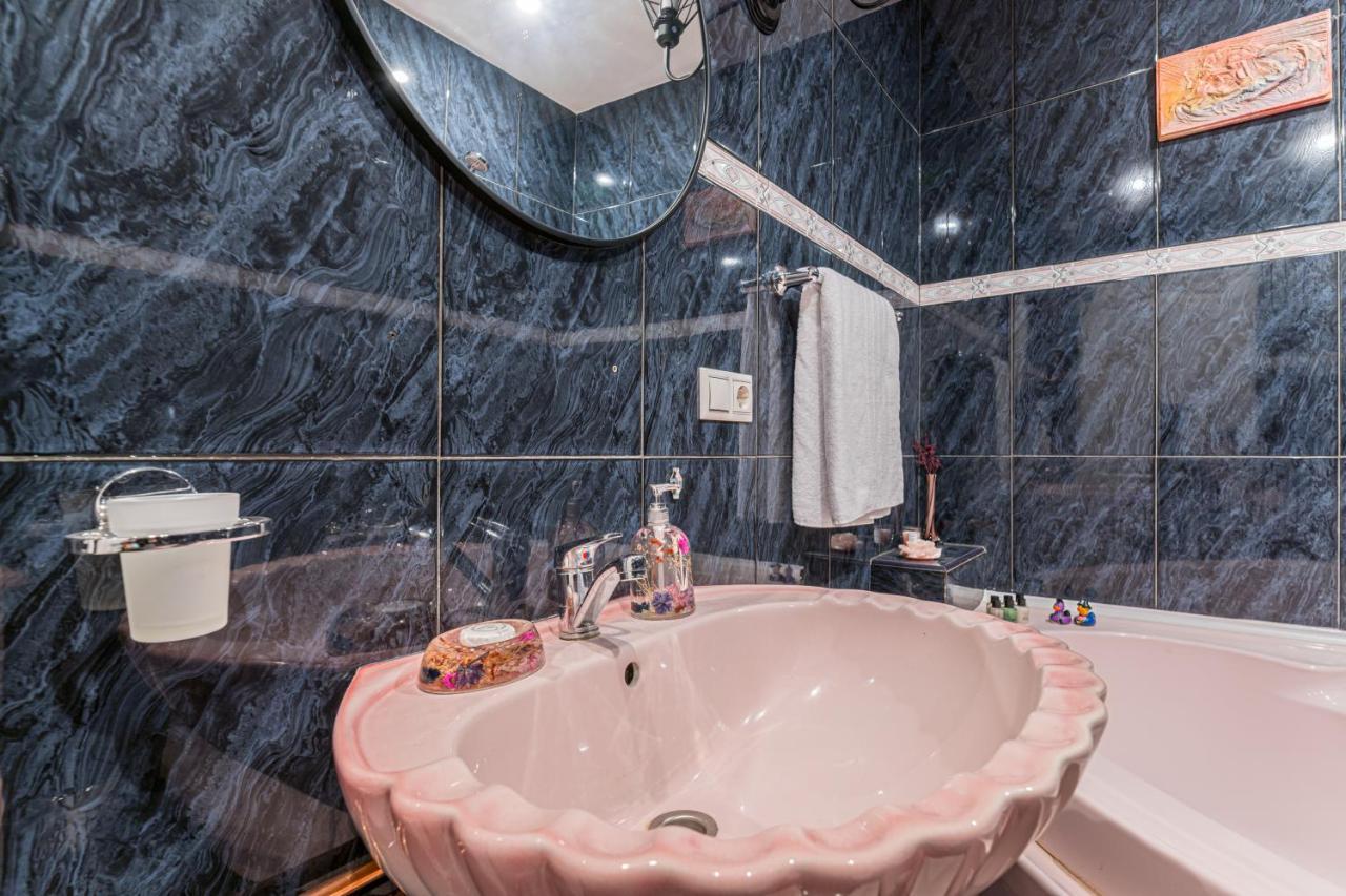 Hera Apartment - Old Town ブラショフ エクステリア 写真